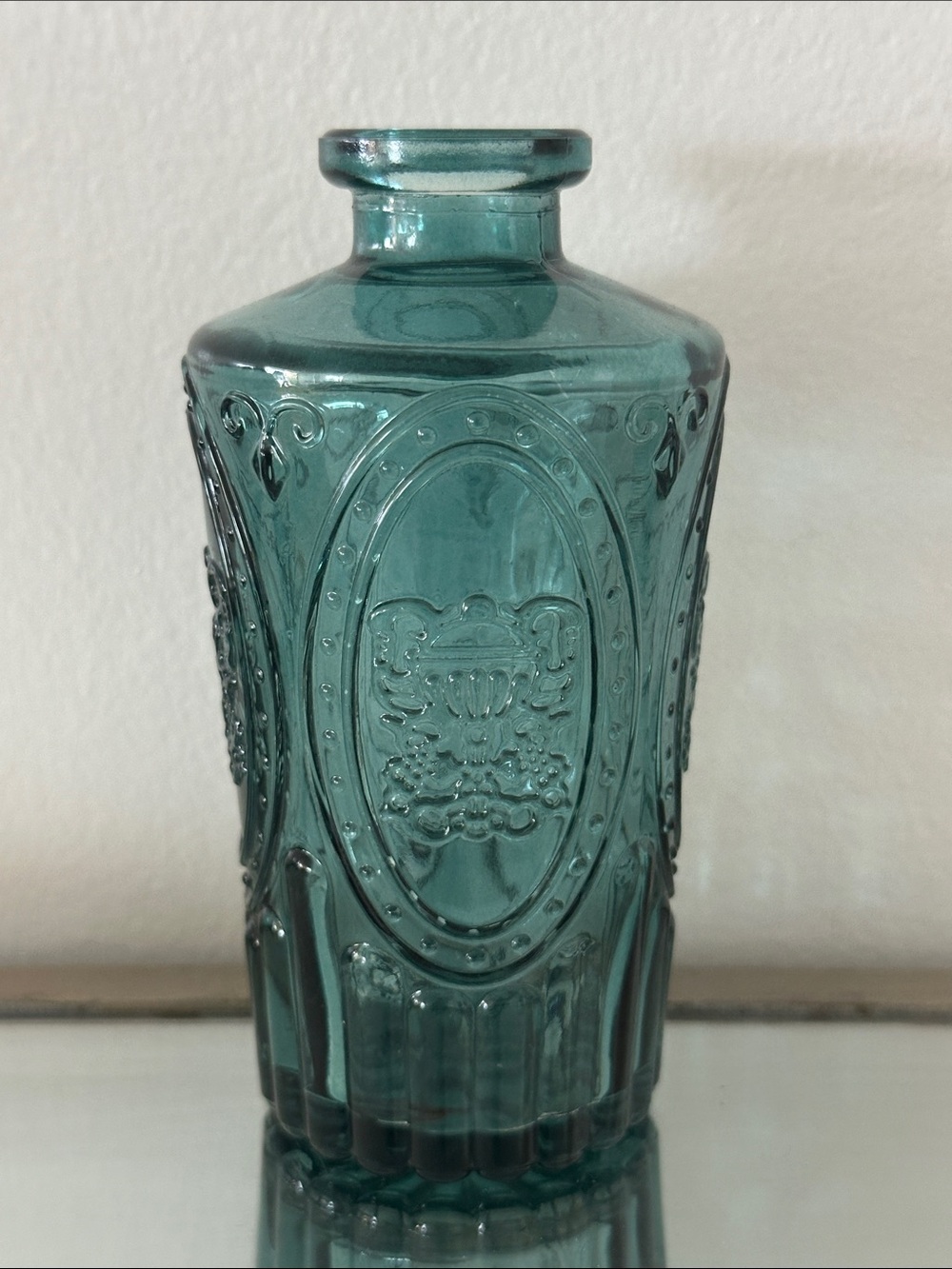 Teal Decorative Glass Vase - Elegant Home Accent